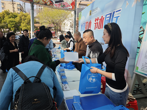 1743064900767002.png 图片16.png