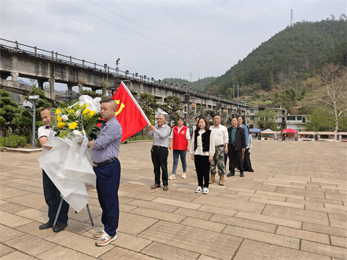 1743476154755096.png 图片1.png