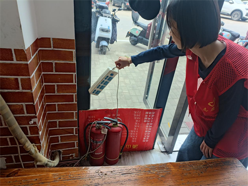 1744270398998398.png 图片124.png