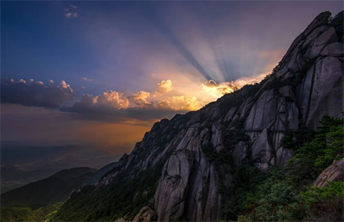 1753689855301389.jpg 640.jpg