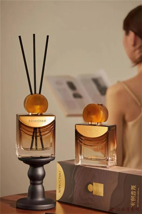 1760509113222495.jpg 2025101509335236.010.jpg