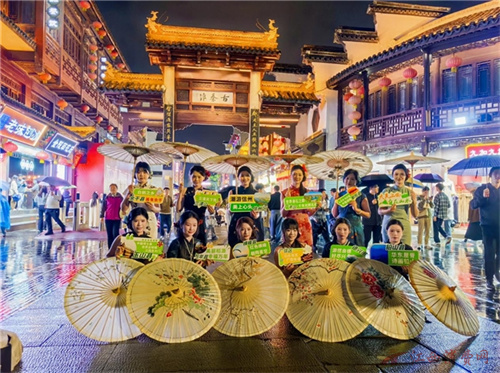 1760924441624419.jpg 2025101917035677.006.jpg