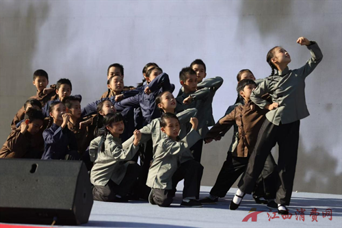 1764919767310679.png 00304738481_fe8fb1aa.png