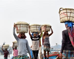 孟加拉国：用平衡术托起千年生计