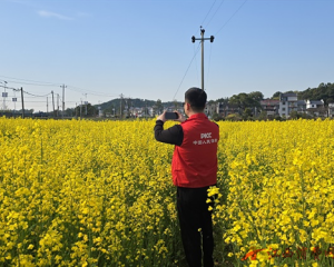 人保“春雨”润良田 温暖服务护春耕