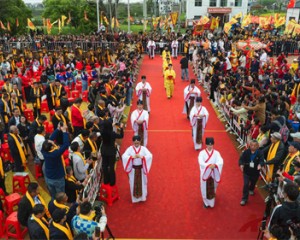 移民后裔聚鄱阳，瓦屑坝里话根亲