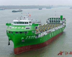 人保财险九江市分公司助力全球最大纯电智能海船问鼎深蓝