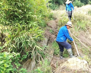 修渠通脉保春耕 惠民润田促丰产——江西省宜丰县自然资源局修复沟渠助力粮食增产增收
